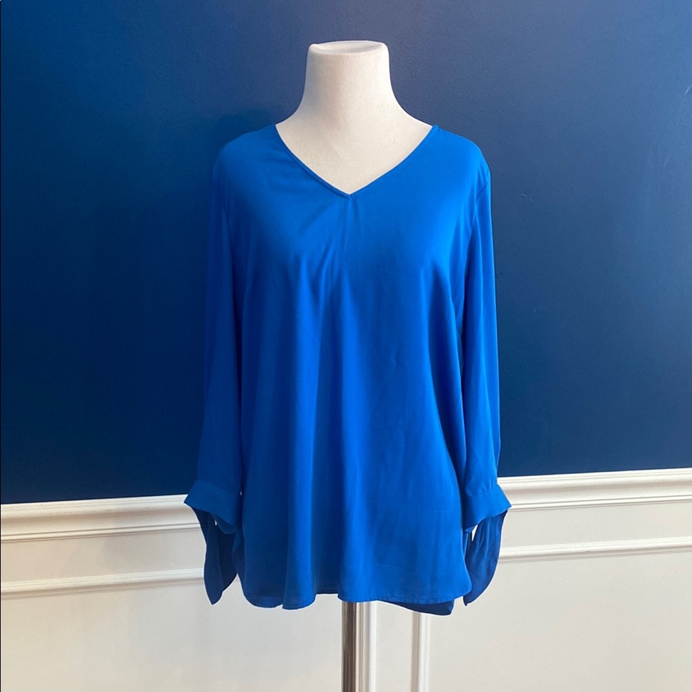 Talbots Blue V-Neck Women's Top size medium